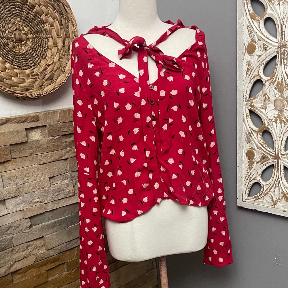 Billabong Red Patterned Blouse Flared Half Open S… - image 2